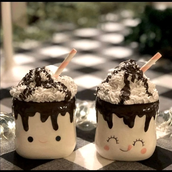 Faux Whipped Mug Topper with drizzling chocolate
